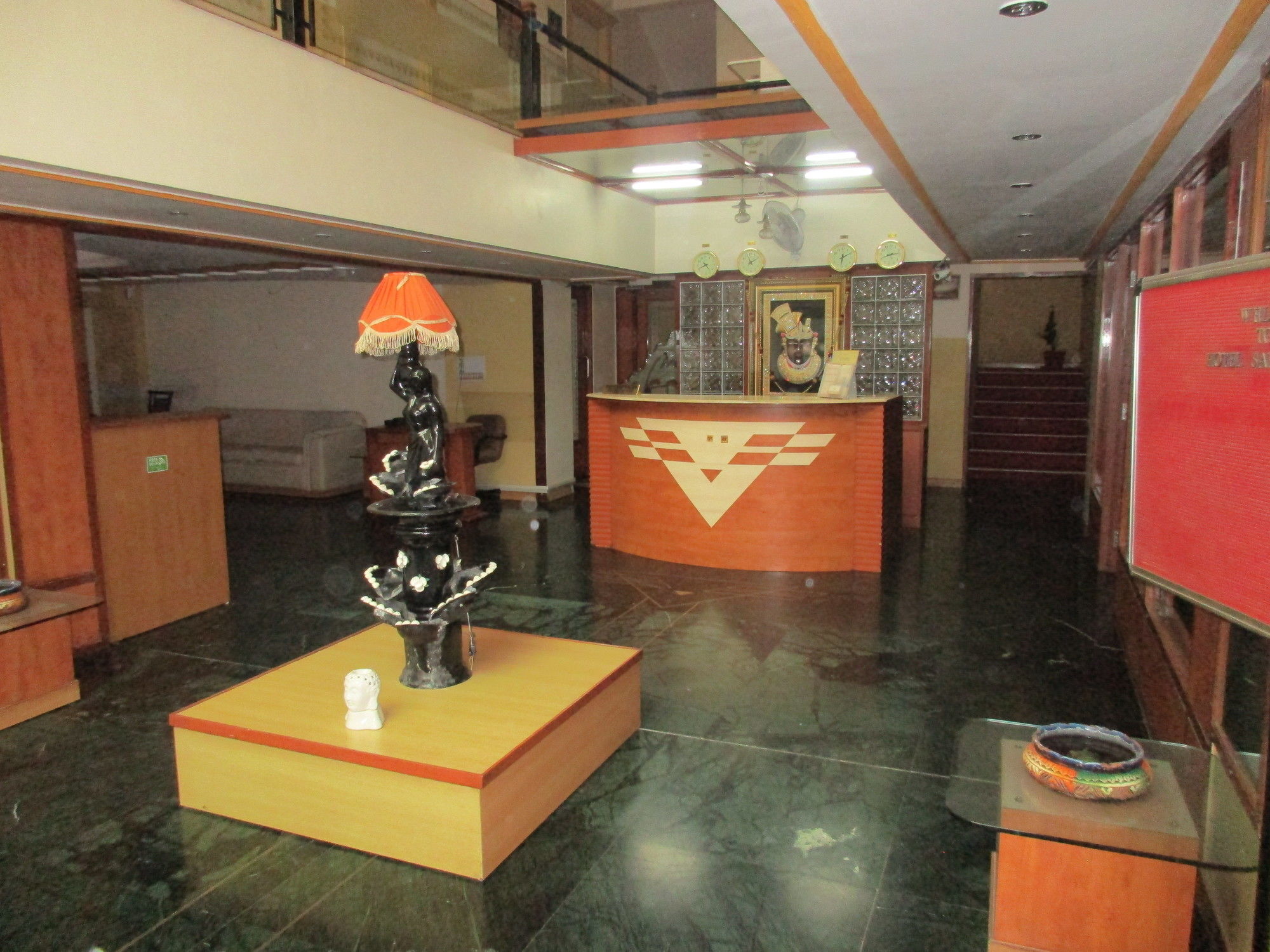 Hotel Sahaj Palace Ahmedabad Bagian luar foto